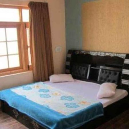 Hotel Grand City Heart Srīnagar Екстериор снимка