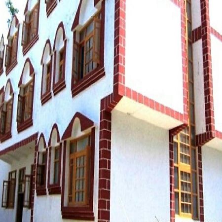 Hotel Grand City Heart Srīnagar Екстериор снимка