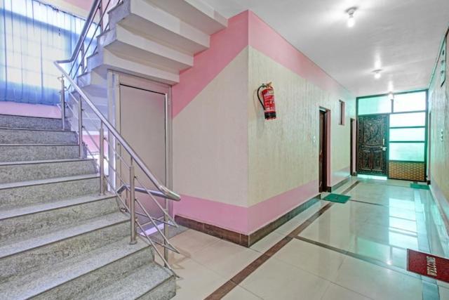 Hotel Grand City Heart Srīnagar Екстериор снимка