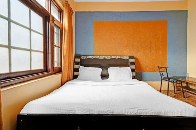 Hotel Grand City Heart Srīnagar Екстериор снимка
