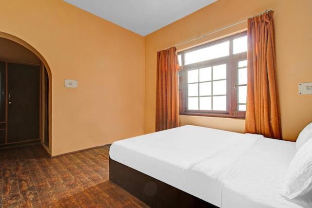 Hotel Grand City Heart Srīnagar Екстериор снимка